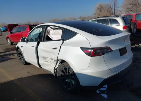2022 Tesla Model Y Long Range Dual Motor All-Wheel Drive from USA, damaged, VIN 7SAYGDEE4NF385049